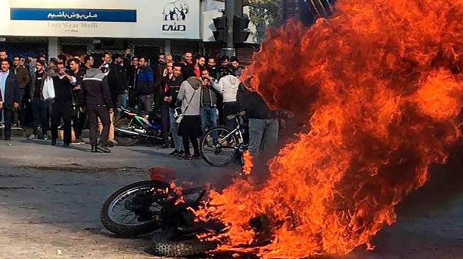 Irán protestas por el alza del combustible 20220726