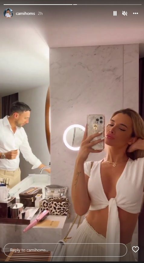 Camila Homs filtró un video privado con su novio desde un hotel en Europa