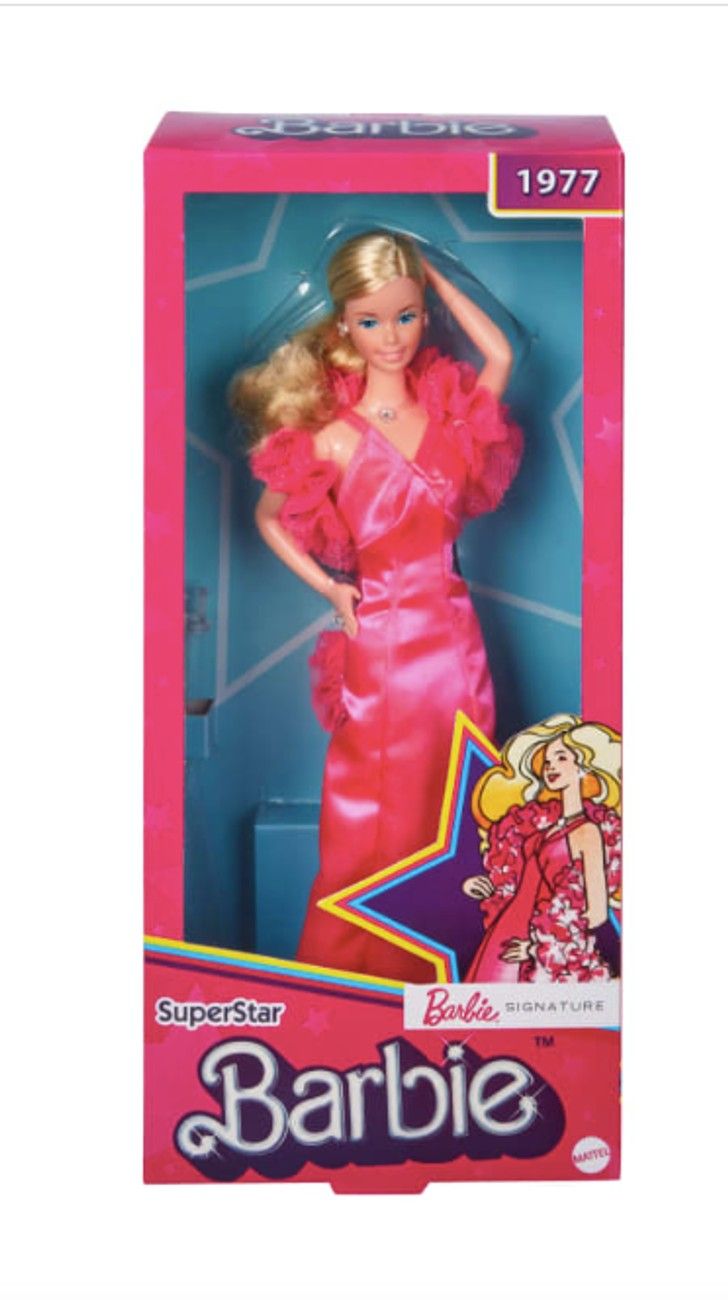 Mattel se suma a la tendencia Barbiecore y relanza la muñeca Barbie Superstar de 1977 