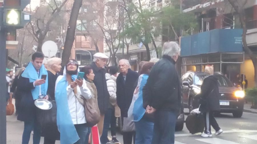 Manifestacines en la casa de Cristina Fernandez 20220822