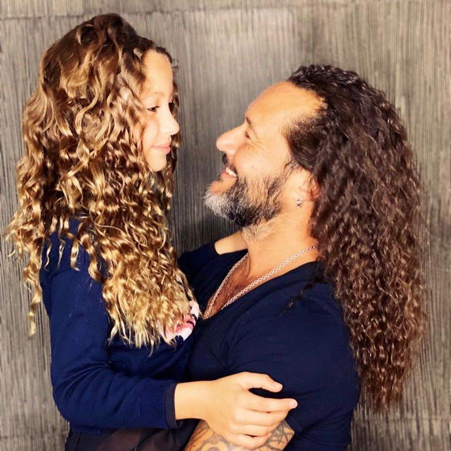 Así luce hoy Nina Torres, la única hija de Diego Torres: “Mi compañera de ruta”