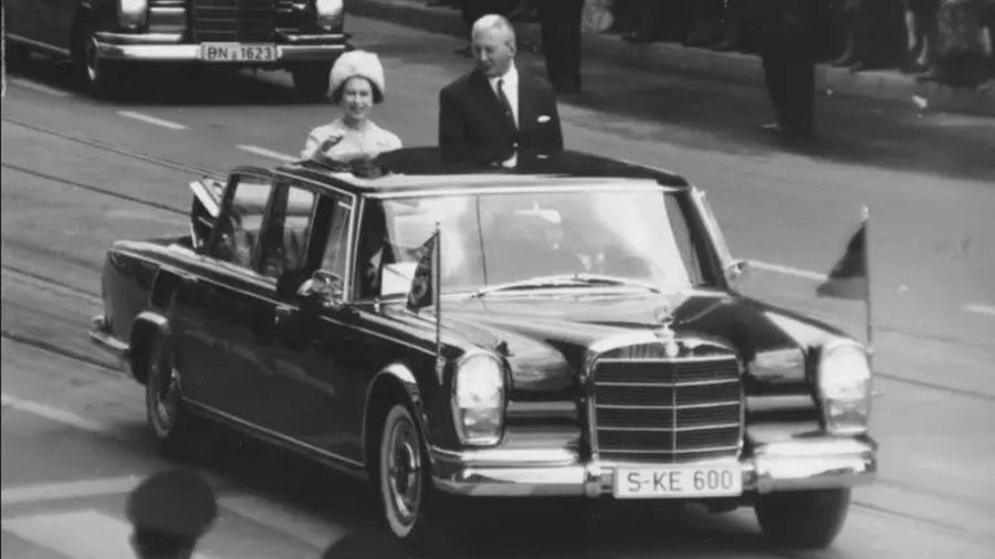 Isabel II: la reina dueña del corazón de un pueblo y de una gran colección de autos