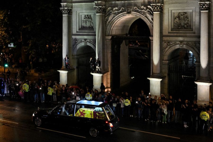 funeral isabel ii