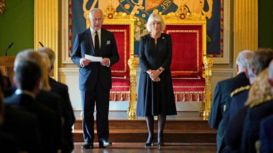 Murió la Reina Isabel II: Carlos III realizó su primer viaje a Irlanda del Norte como soberano 