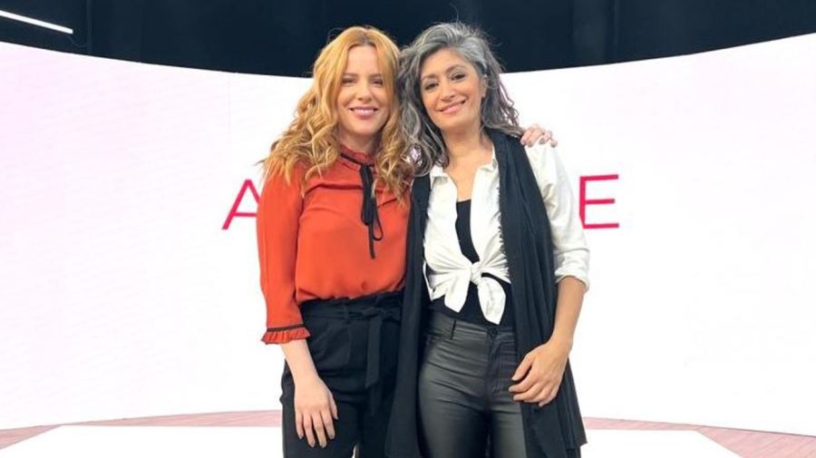 Agustina Kampfer y Carla Conte