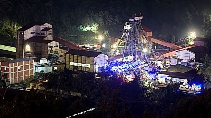 Decenas de muertos y atrapados por la explosión de una mina de carbón en Turquía.