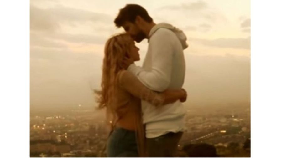 Shakira y Gerard Pique en Me enamore