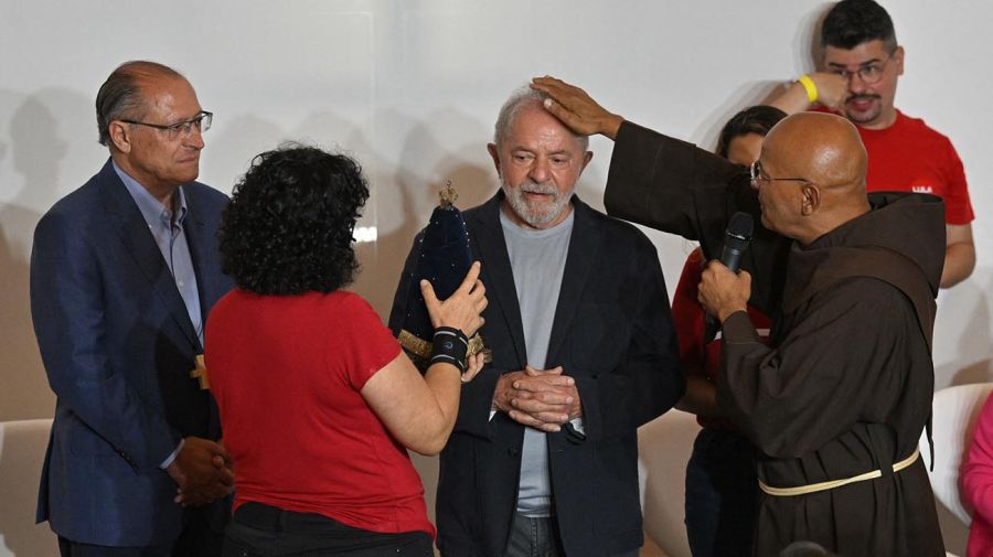 Jair Bolsonaro y Lula da Silva en templos, iglesias 20221025