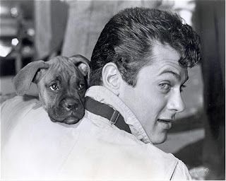 Tony Curtis con su perro