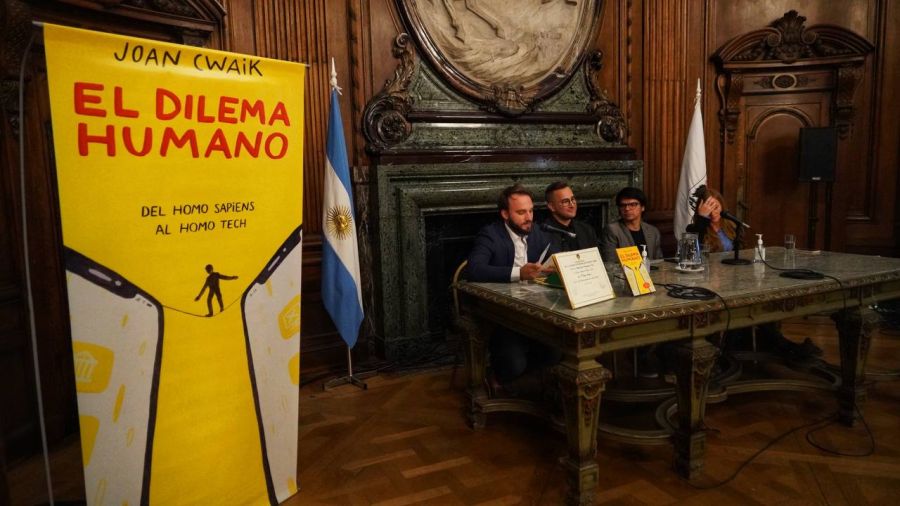 Eles distinguiram o último livro de Joan Cwaik na Legislatura de Buenos Aires 20221004