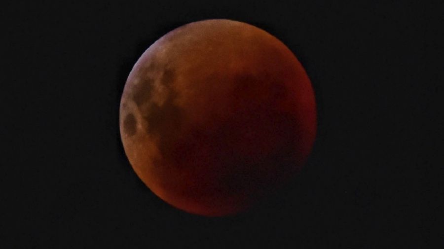 Luna de sangre: las mejores indicaciones para poder apreciar el eclipse lunar de este martes