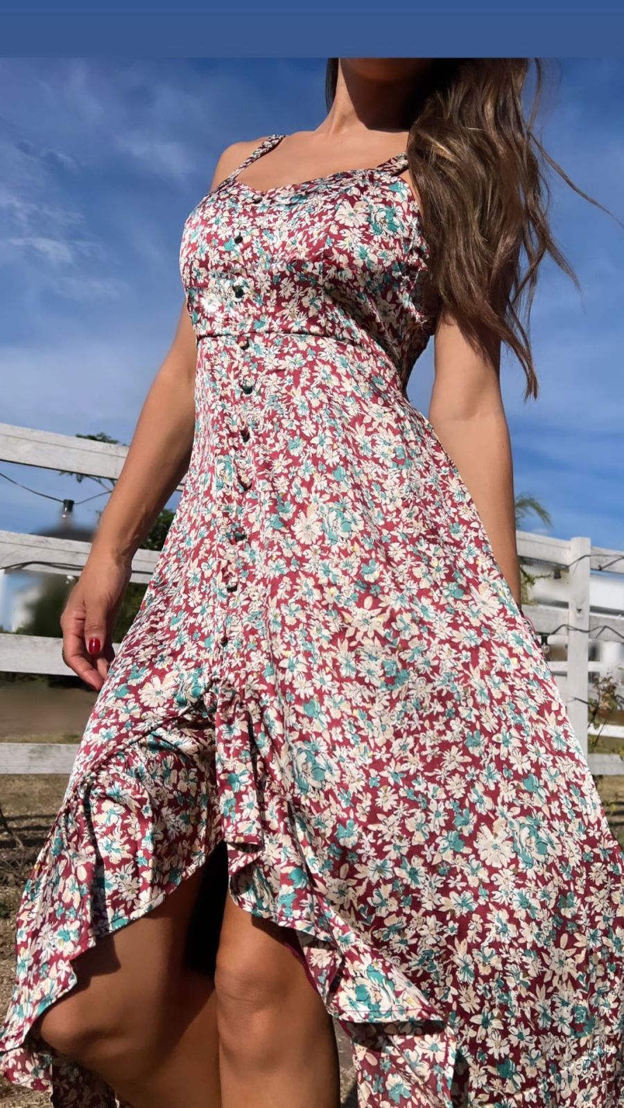 Pampita y su look floral ideal para el verano