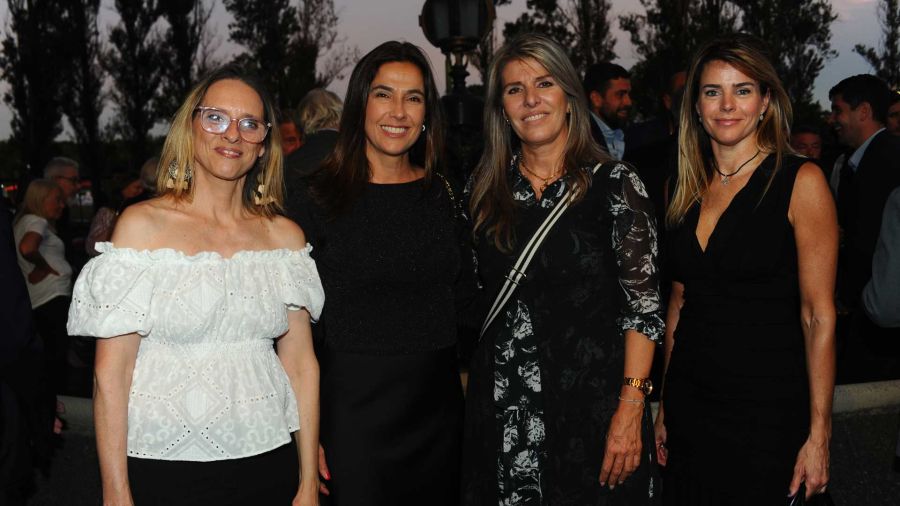 Fernanda Villosio, María Eugenia Talerico, Sandra Arroyo Salgado y Romina Galante