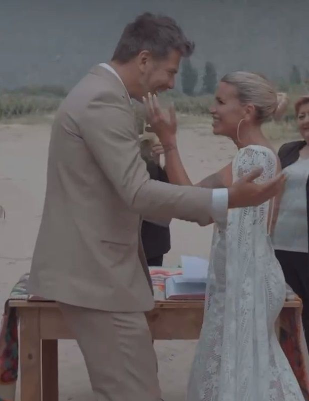 Se casó Florencia Peña con Ramiro Ponce de León: el look de los novios