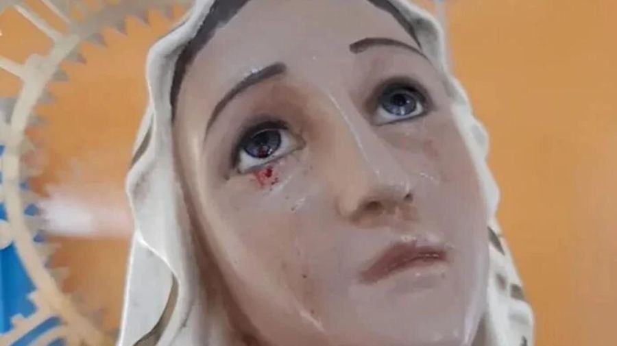Virgen de Vinará que llora sangre 20221130