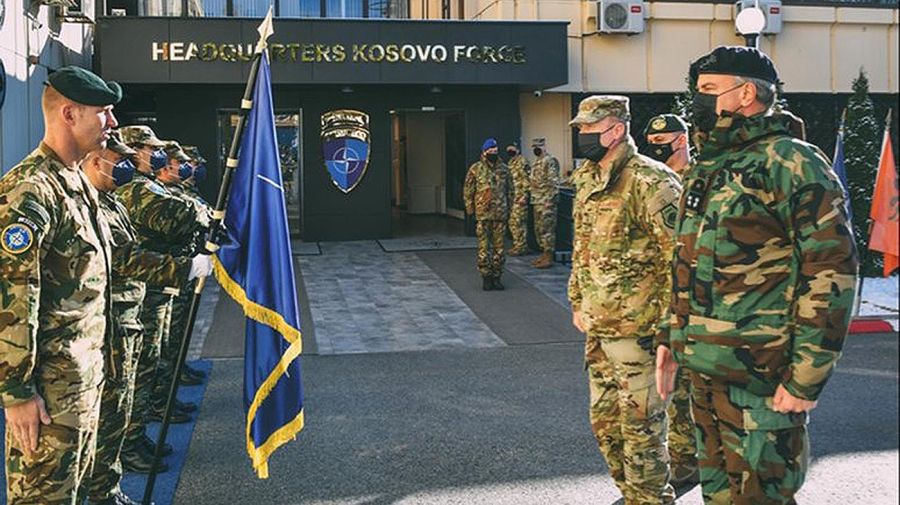 Tropas militares de Kosovo 20221201