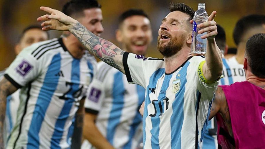 Messi In Ecstasy After The Win Against Australia, Like All Argentina With Scaleneta. 