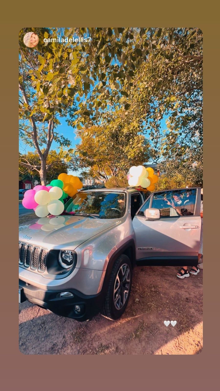 Wanda Nara le regaló una lujosa Jeep a Kennys Palacios en su cumpleaños