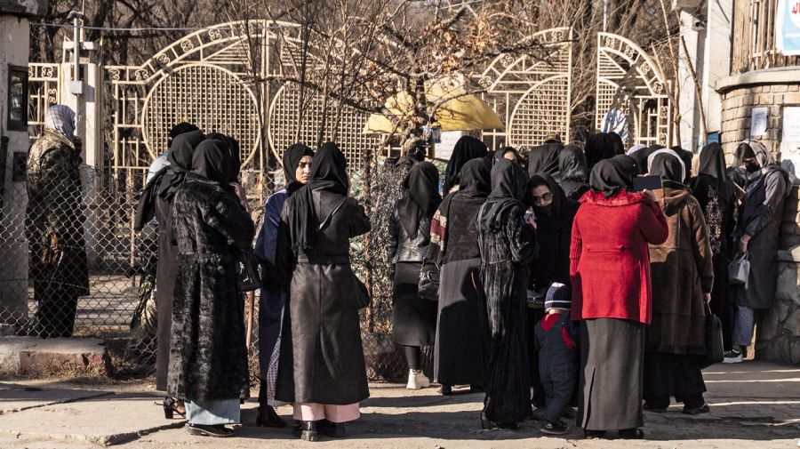 La situación de las mujeres en Afganistán hace que los talibanes les prohíban asistir a la universidad.