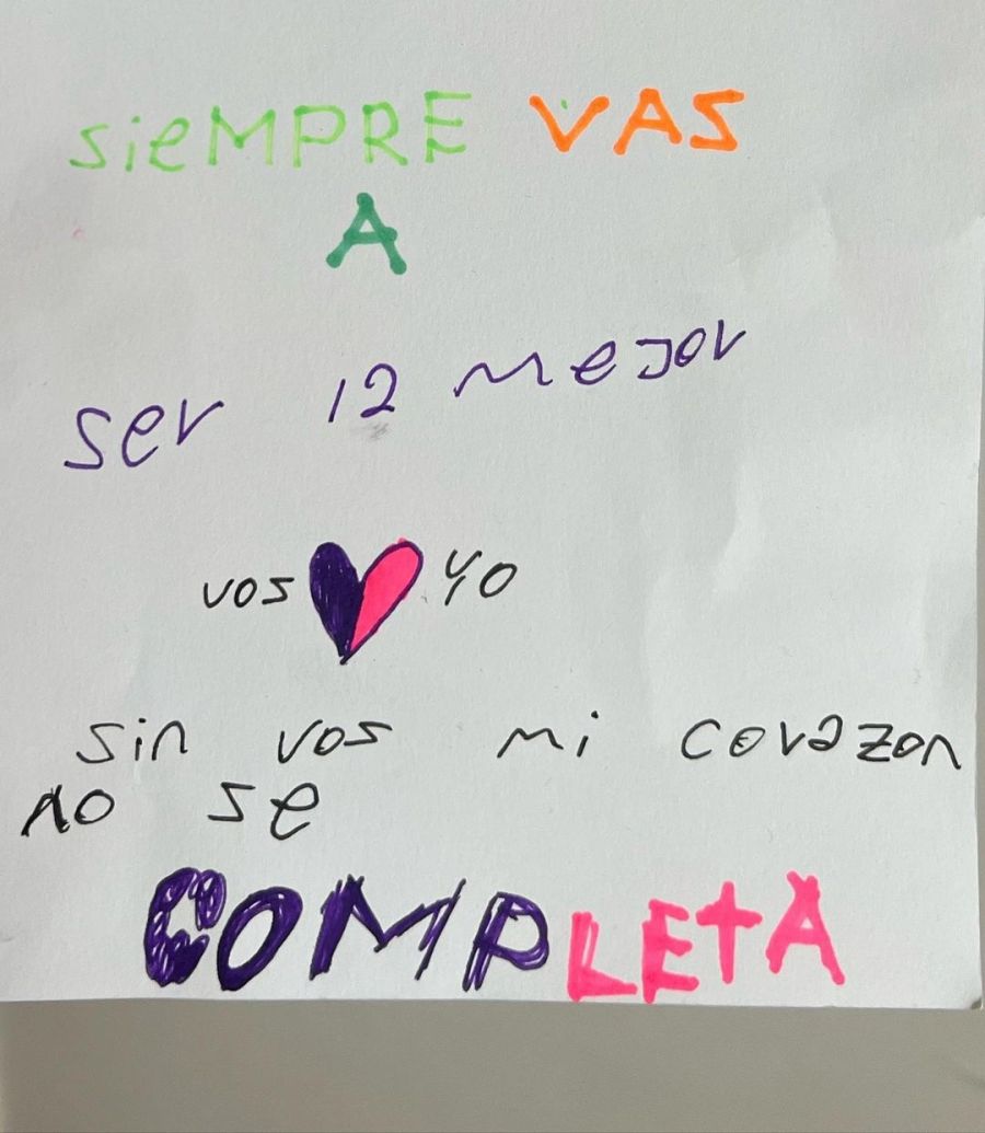 Jimena Barón mostró el emotivo mensaje que le escribió su hijo: 