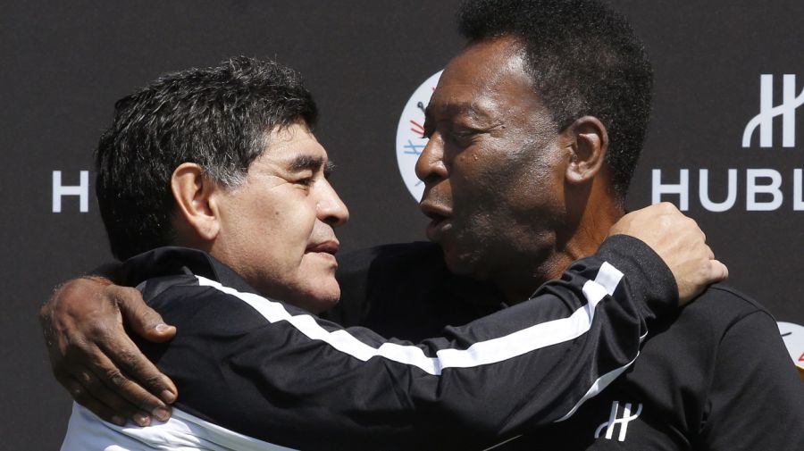 Pele y Diego Maradona