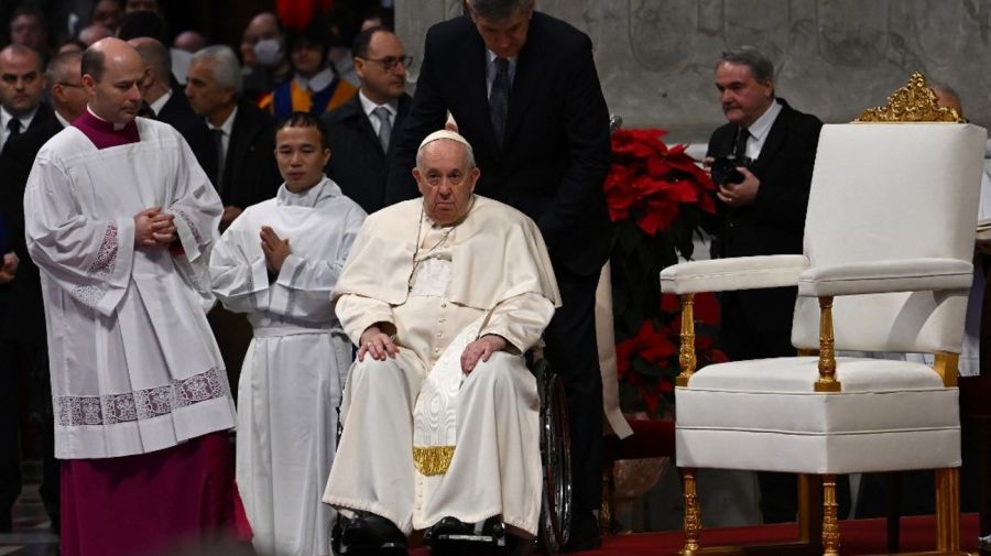 El papa Francisco este domingo 1 de enero, en la Basílica de San Pedro.