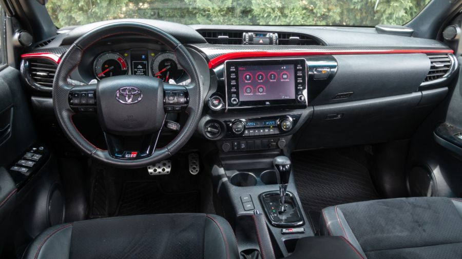 Toyota Hilux GRS III: Para ser hay que parecer