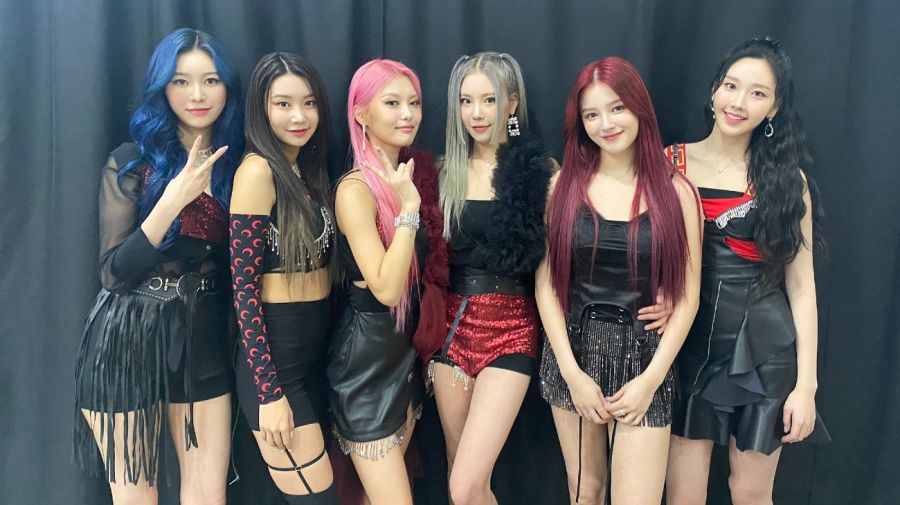 Jane, Hyebin, Ahin, JooE, Nancy, Nayun