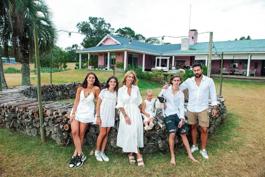 Milagros Brito abrió las puertas de su histórica chacra en Punta del Este: todas las fotos con su familia