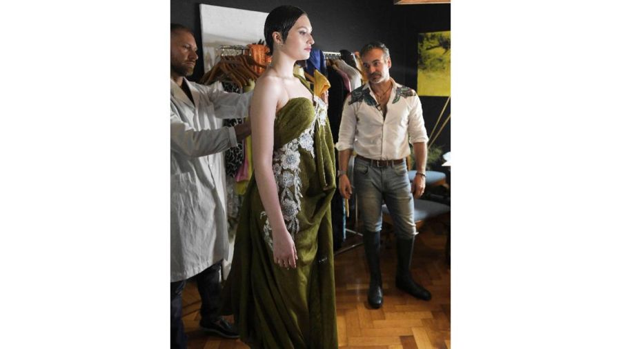 Jorge del Busto, el diseñador argentino que luce sus vestidos en Holywood