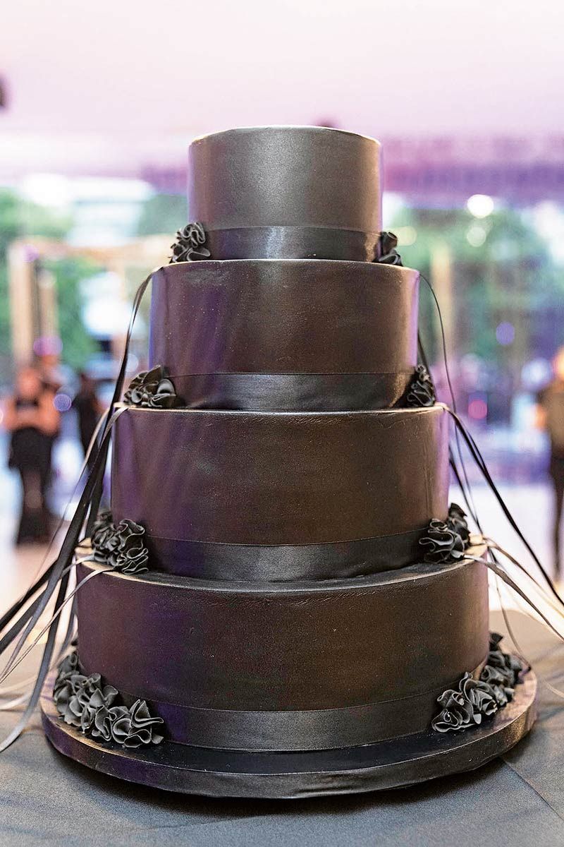 Torta negra de Marta Minujin
