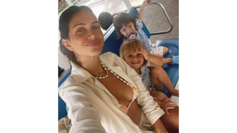 Zaira Nara compartió en las redes sociales las imágenes del cumpleaños de su hijo Viggo b Von Plessen en unas bellas playas