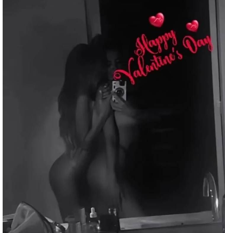 Karina Jelinek se tomó una foto con Flor Parise por el día de los enamorados y después la borró: