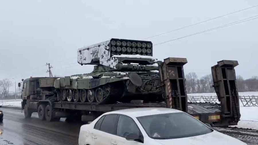  Rusia movilizó los vehículos TOS-1 20230216