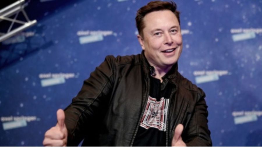Elon Musk impuso la obligatoria lectura de sus tweets