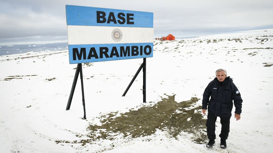 Fotogaleria El presidente Alberto Fernández en la Base Marambio, en lo que constituye la cuarta visita de un jefe de Estado al continente blanco