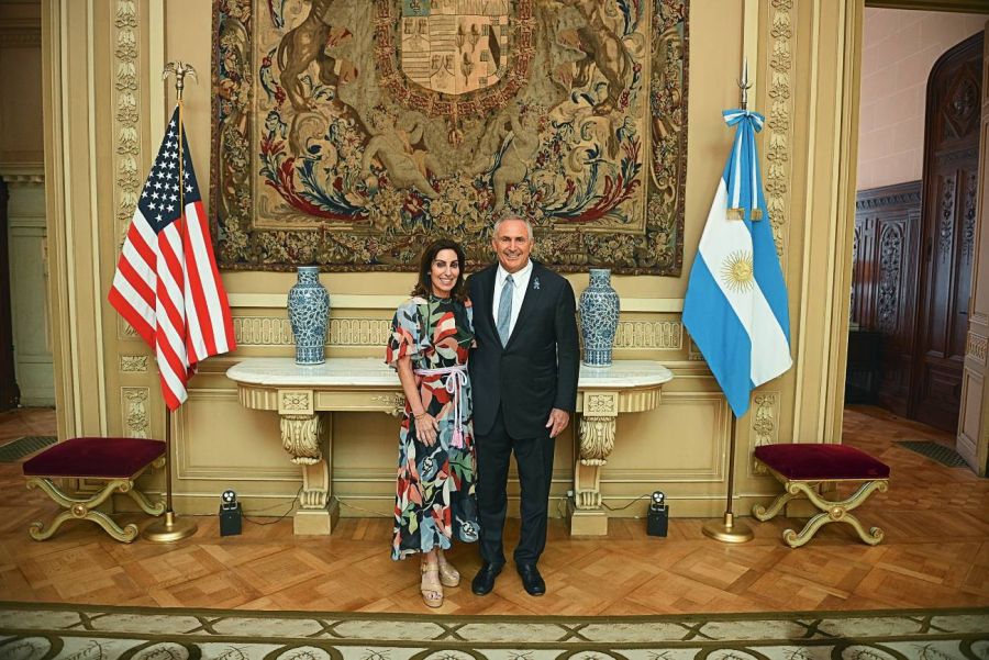 Las fotos de Marc Stanley, embajador de Estados Unidos, y su esposa Wendy: 