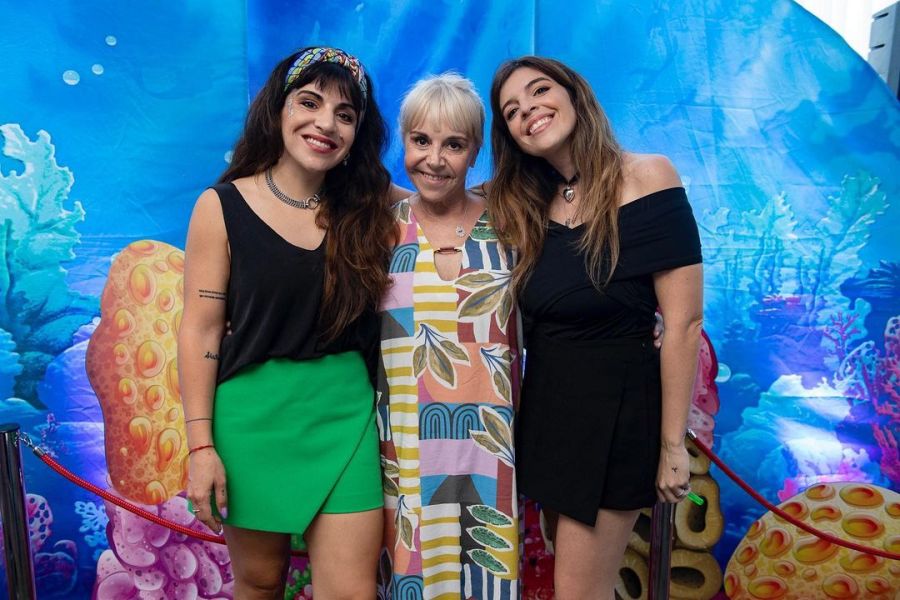 Gianinna, Claudia Villafañe y Dalma Maradona en el cumple de Roma
