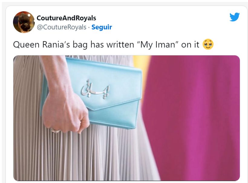 Rania de Jordania lució una cartera exclusia y personalizada en la boda de su hija