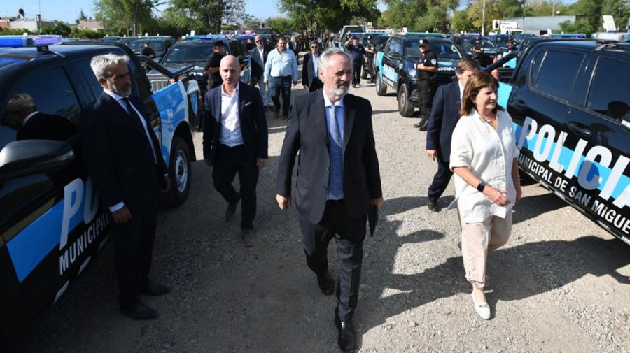 O ato liderado por Joaquín de la Torre e Patricia Bullrich em San Miguel.