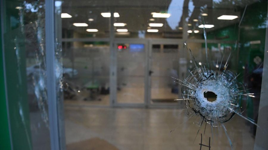 Ataque a balazos a banco en Rosario