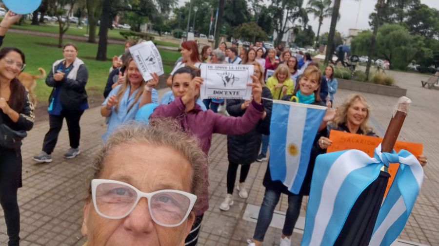 Las marchas de los maestros se repitieron en numerosas ciudades de la provincia de Cordoba.