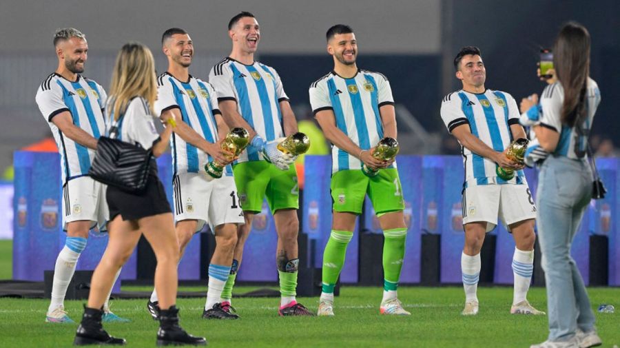 Selección en Buenos Aires: agenda interminable