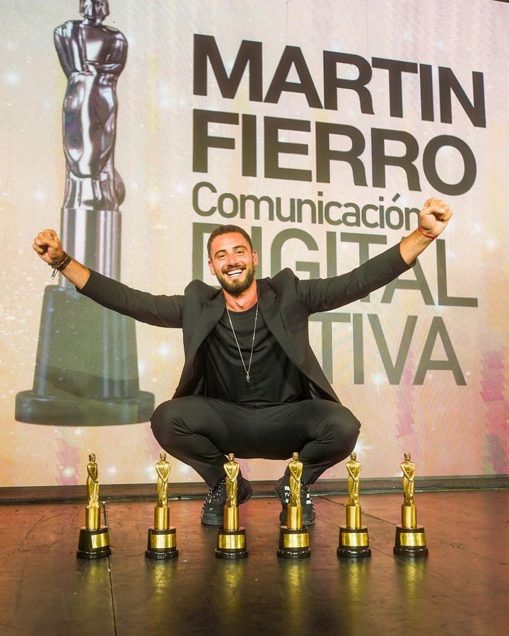 Nico Occhiato y los 6 premios que ganó en enero