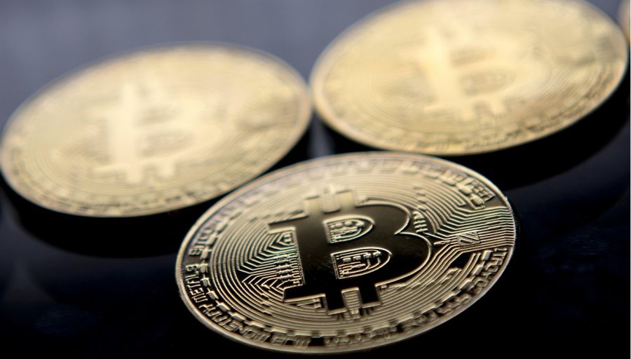 Bitcoin supera US$ 30.000 y afianza la recuperación de las criptomonedas