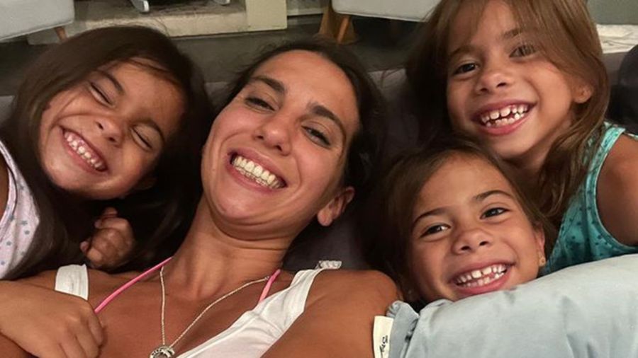 Cinthia Fernández reveló qué le regaló Matías Defederico a sus hijas