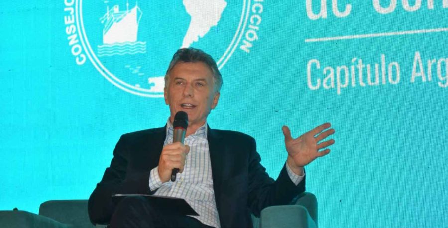 Mauricio Macri answered questions from those attending the CICYP lunch.