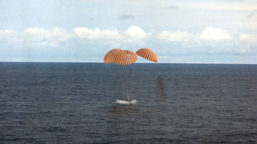 Caida del paracaidas, Apolo 13