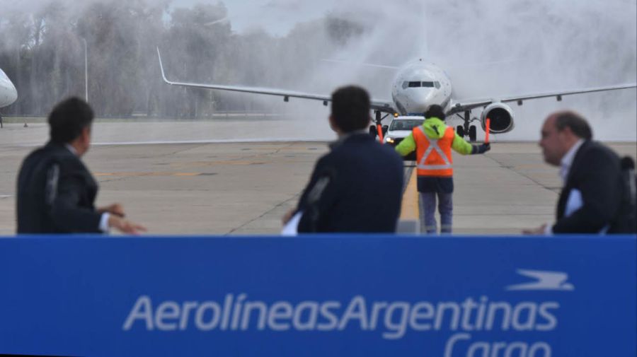 Nuevo avión cargo de Aerolíneas Argentinas