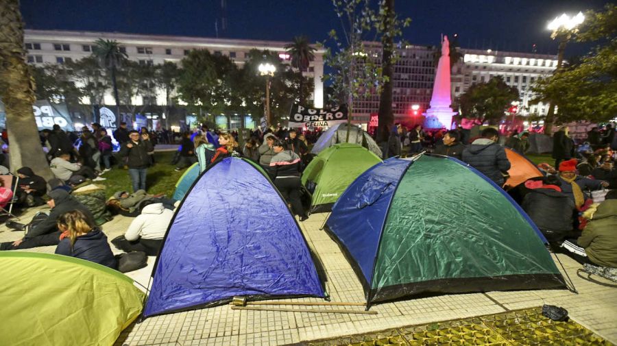 Unidad Piquetera acampa esta noche en la plaza de Mayo 20230419